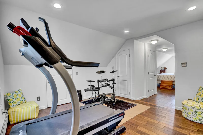 29 E Jackson Ave, Babylon, NY 11702, Babylon, New York, United States. - Photo 31