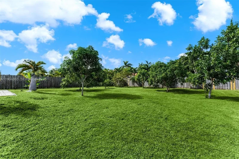 17080 SW 92nd Ct, Cutler Bay, Florida, United States. - Photo 36