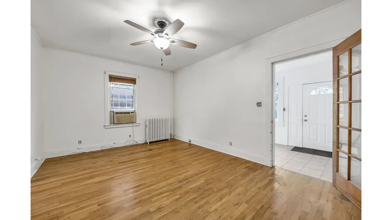 941 Revere Avenue, New York, New York, United States. - Photo 12