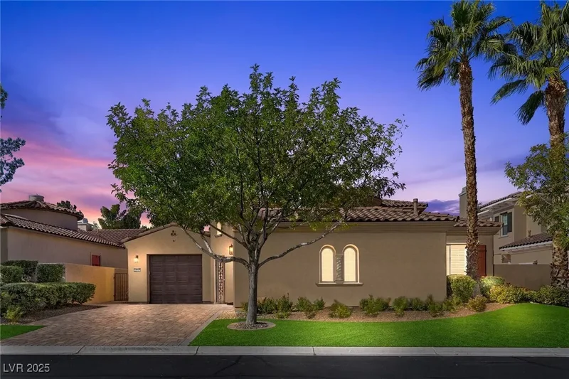 12005 Whitehills Street, Las Vegas, Nevada, United States. - Photo 5
