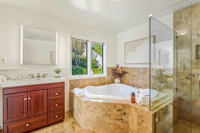 829 Las Pavadas Avenue , San Rafael, CA 94903, San Rafael, California, United States. - Photo 37