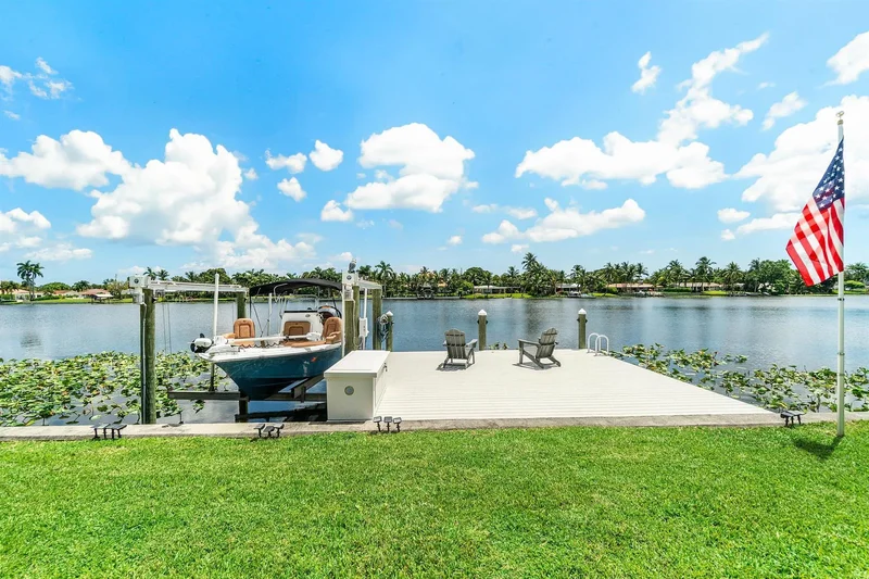 7150 W Lake Drive, West Palm Beach, Florida, United States. - Photo 50
