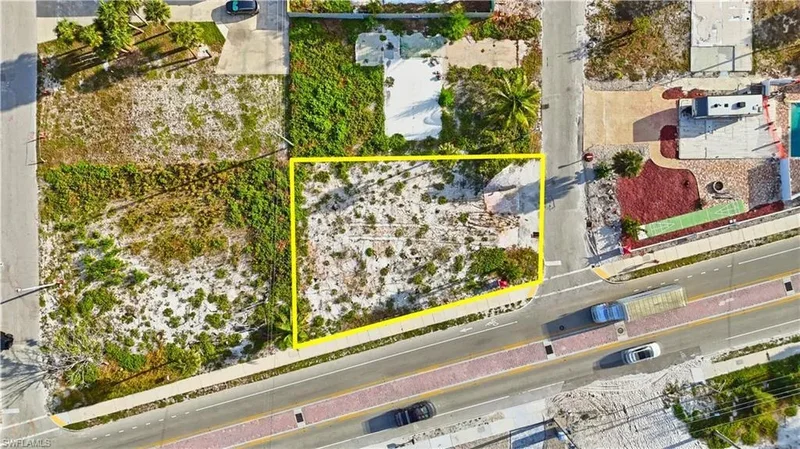101 Hibiscus DR, Fort Myers Beach, Florida, United States. - Photo 3