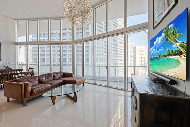 495 NE Brickell Ave #2204, Miami, FL 33131, Miami, Florida, United States. - Photo 9