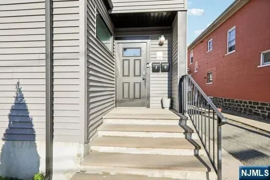 7 Laird Place, Cliffside Park, New Jersey, United States. - Photo 6