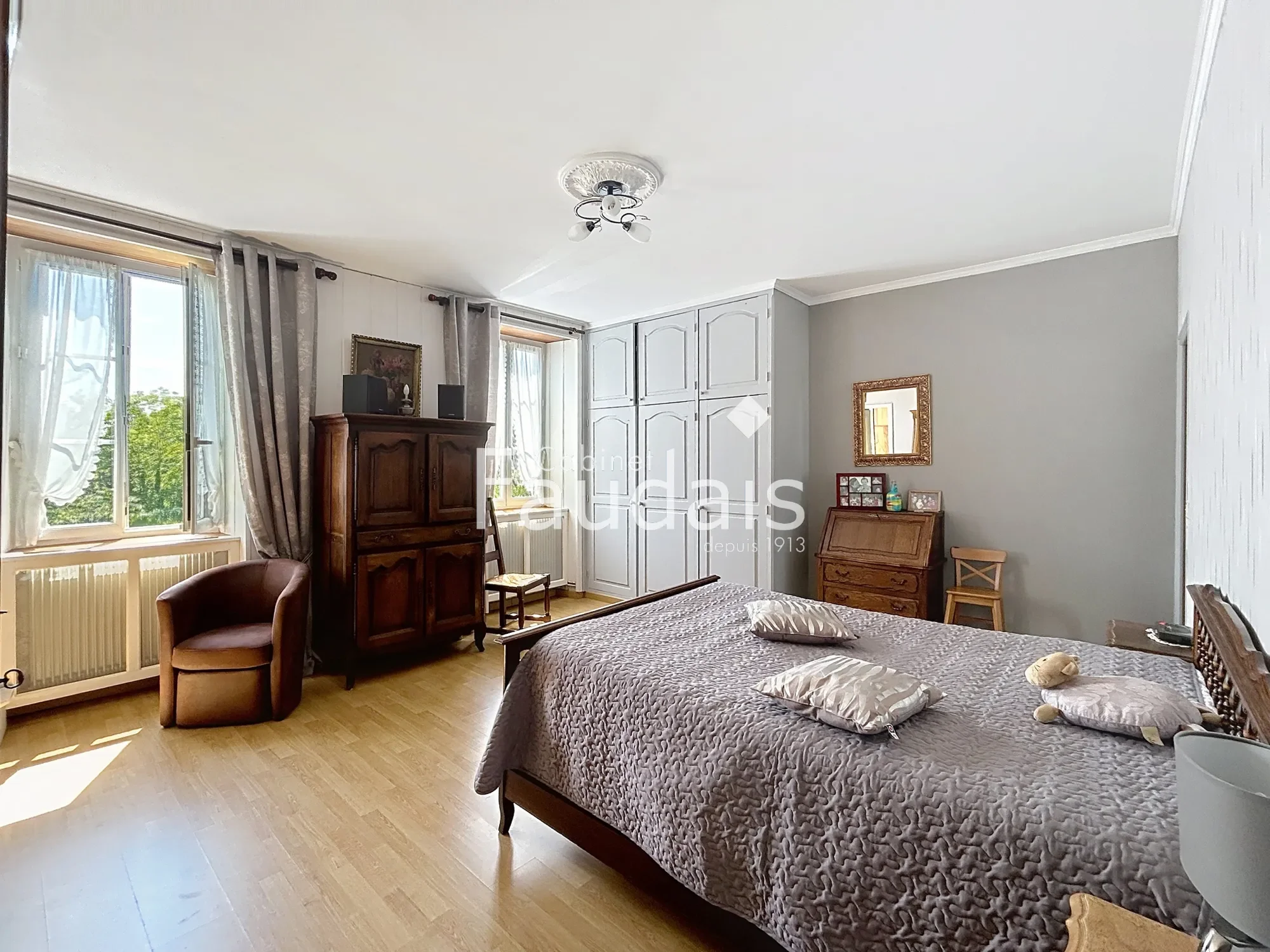 Gallery photo 2