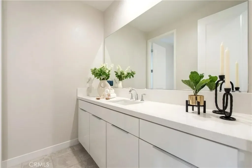 220 Holliston, Lake Forest, California, United States. - Photo 25