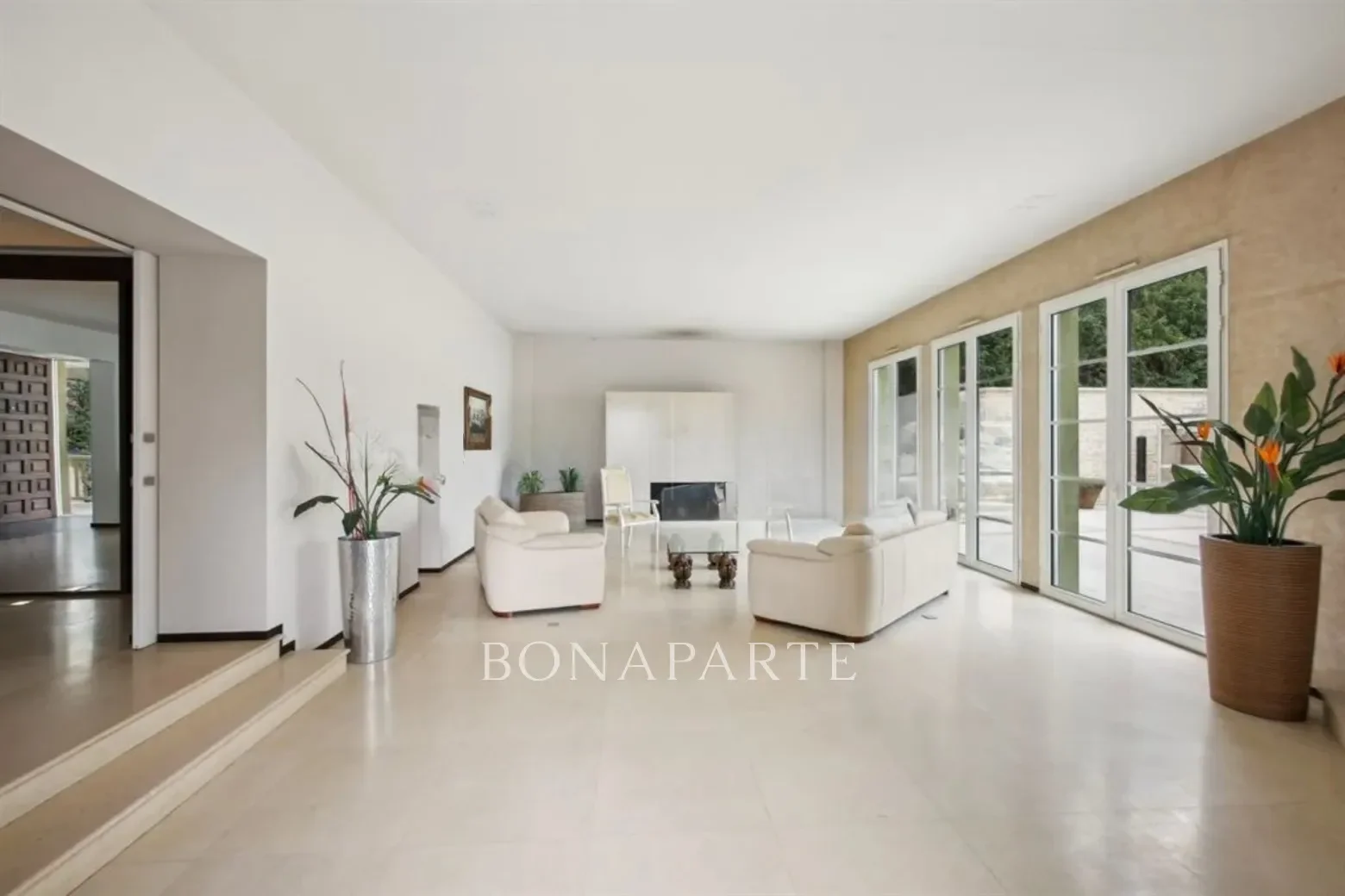 Gallery photo 3