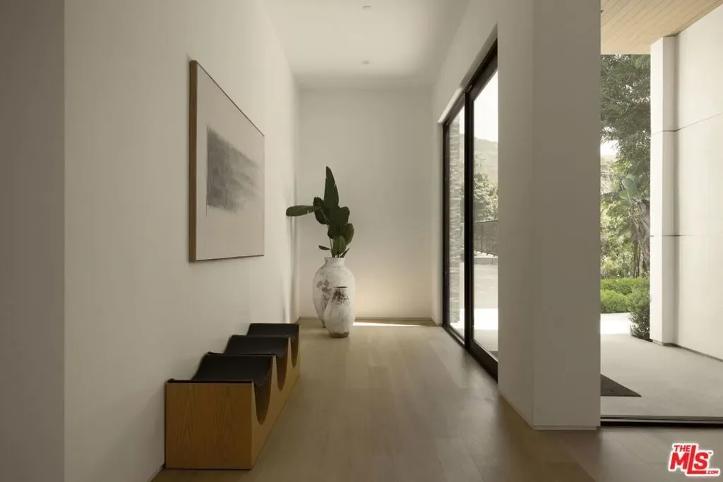Gallery photo 2