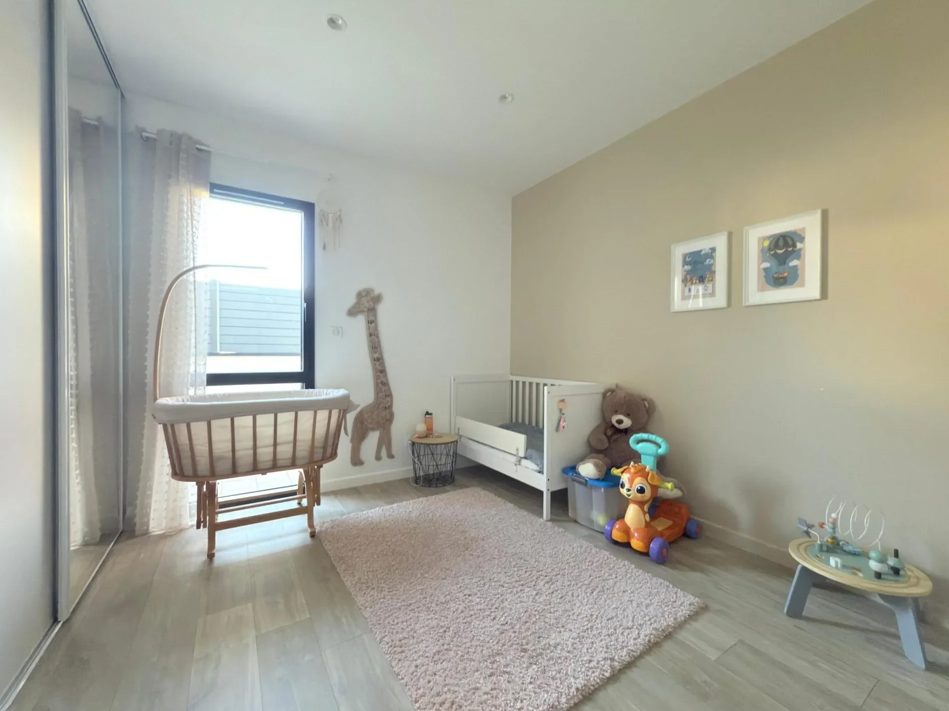 Gallery photo 6