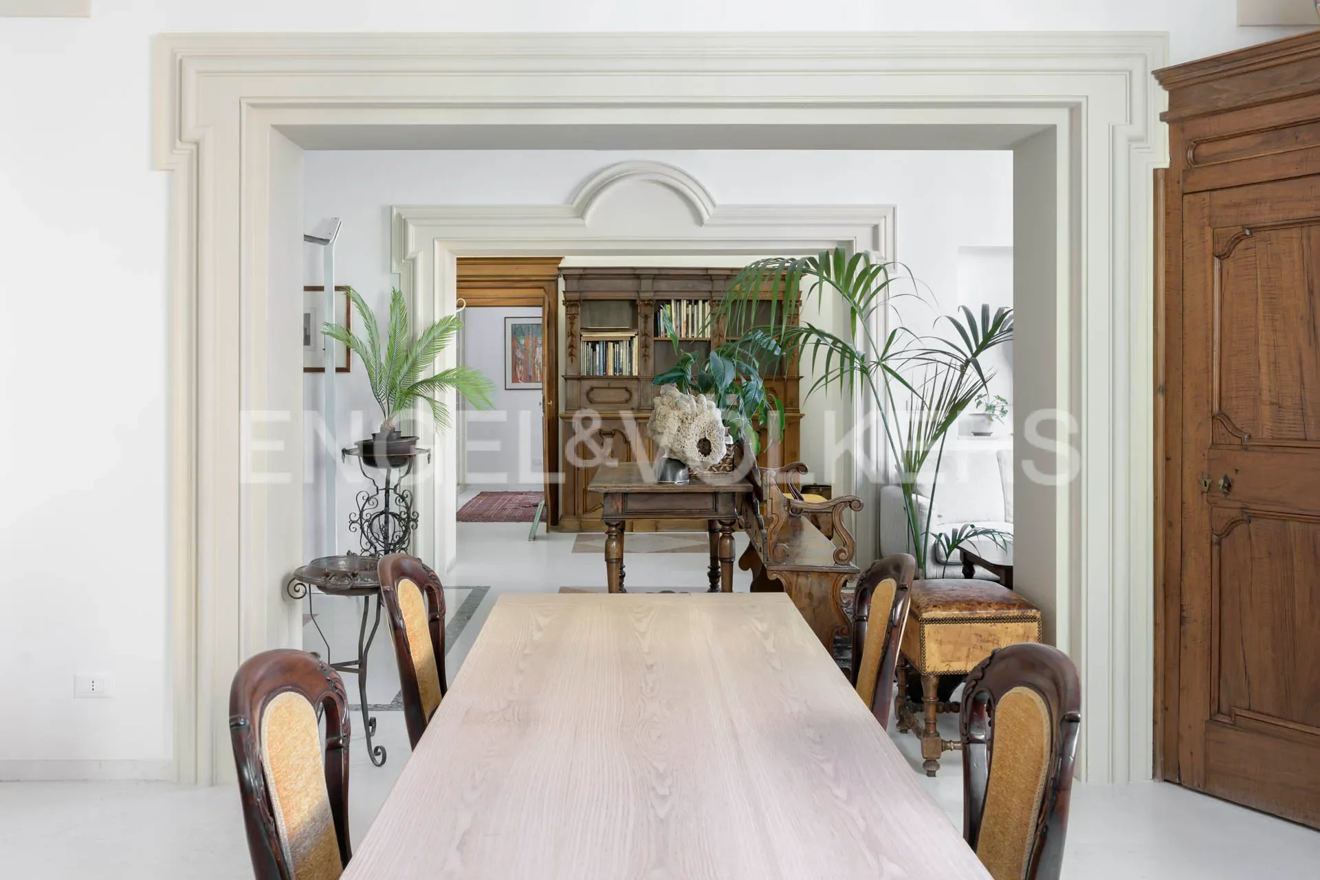 Gallery photo 2