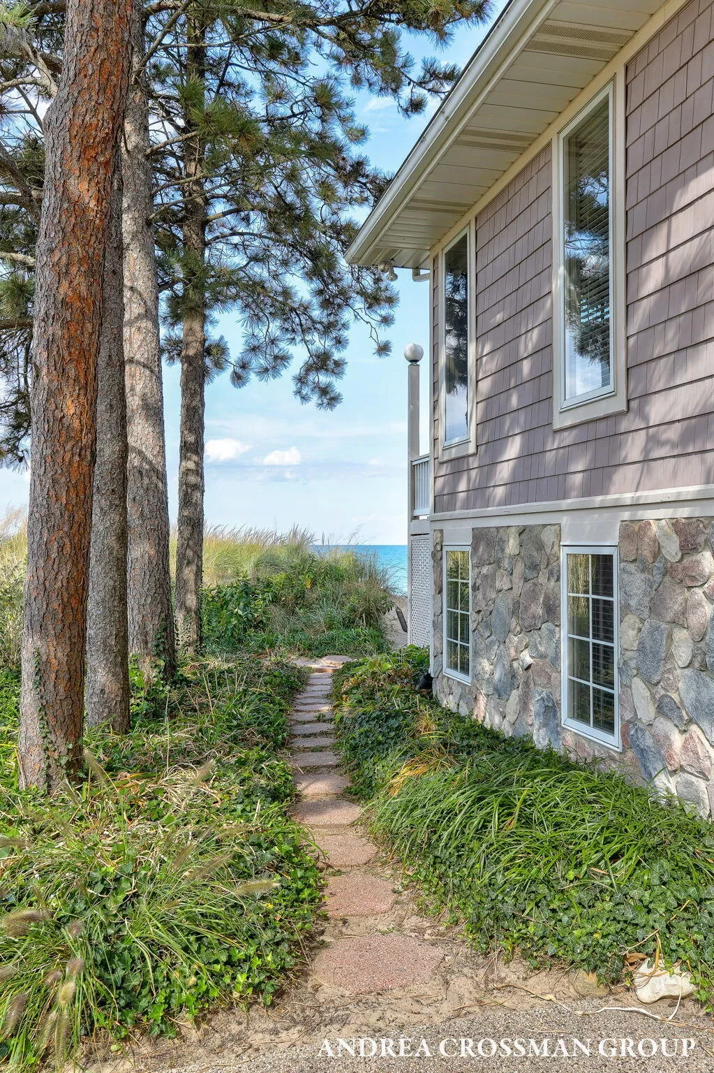 1020 Lions Park Drive, St. Joseph, MI 49085, St. Joseph, Michigan, United States. - Photo 5