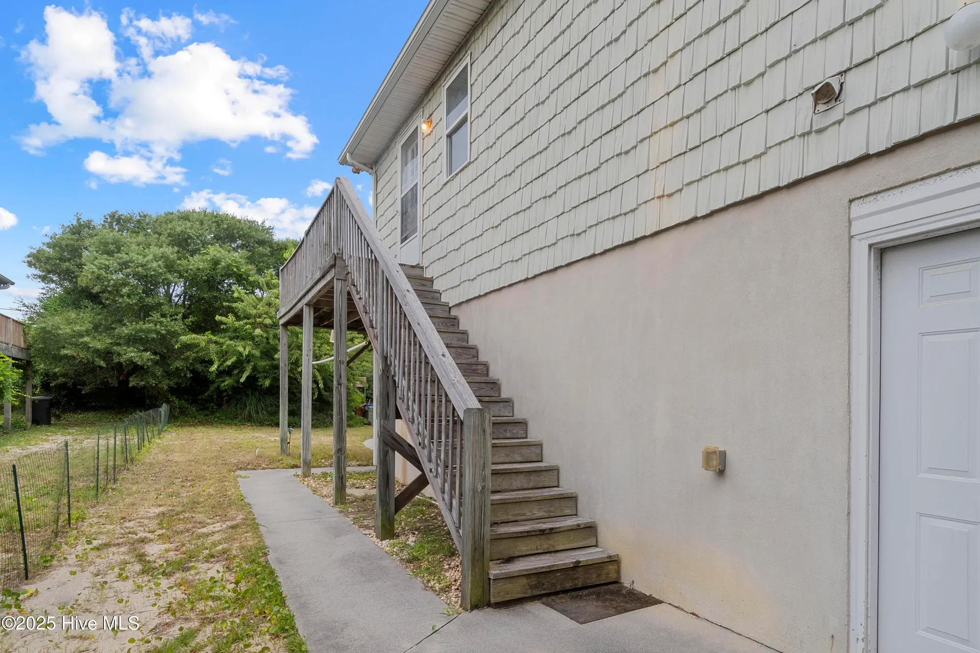 Single Family Residence in Emerald Isle