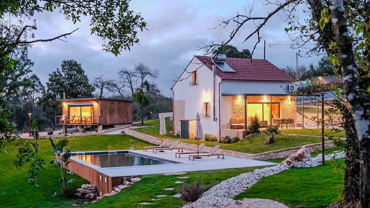 Exterior photo 6