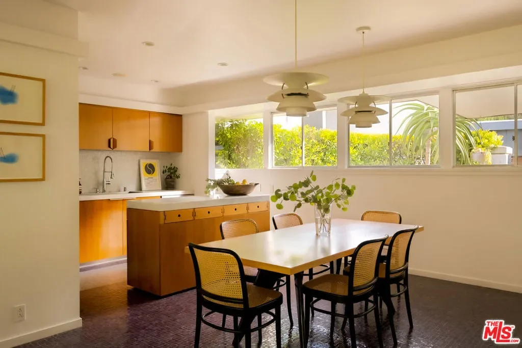 2246 Chelan Place, Los Angeles, California, United States. - Photo 5