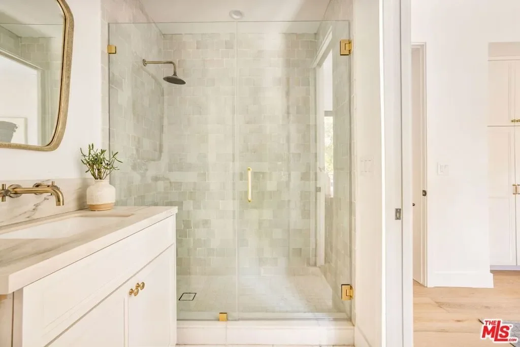 16815 Shileno Place, Los Angeles, California, United States. - Photo 10