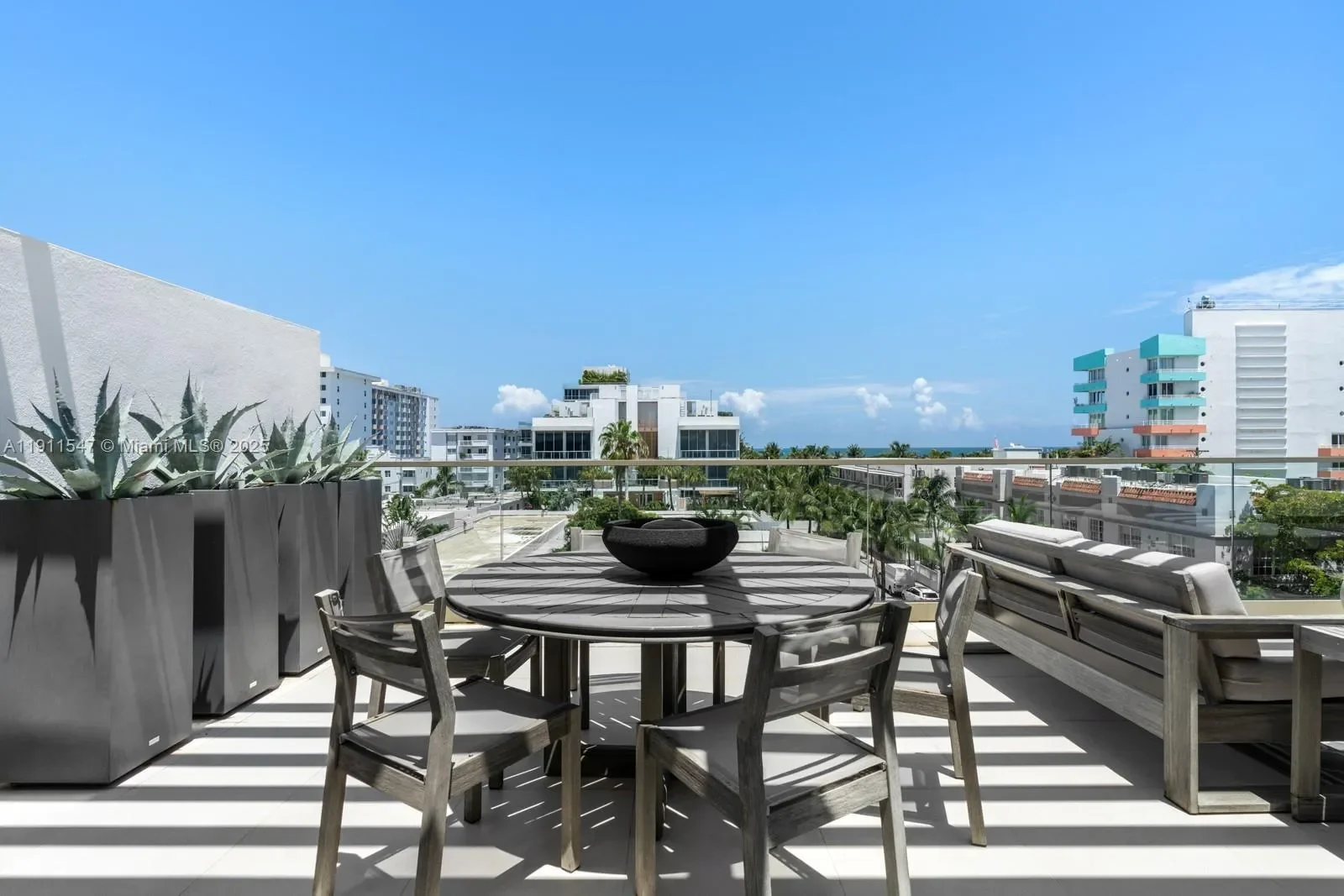 300 Collins Ave PH3, Miami Beach, Florida, United States. - Photo 3