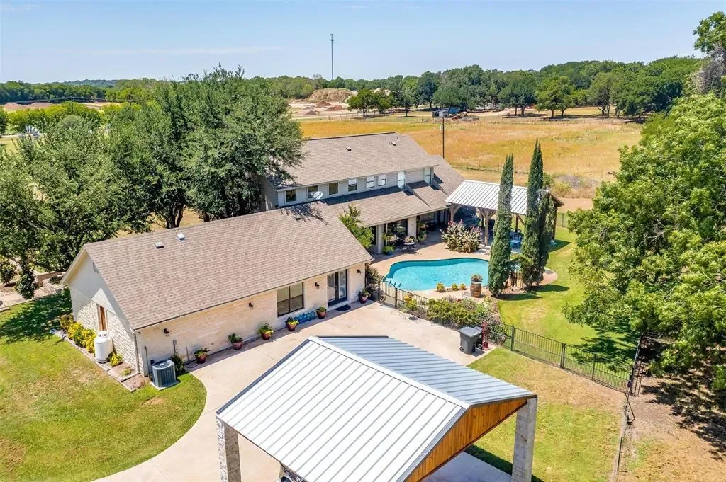 819 Old Annetta Road, Aledo, Texas, United States. - Photo 1