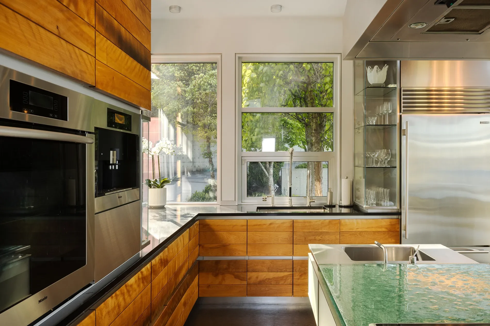 Gallery photo 3