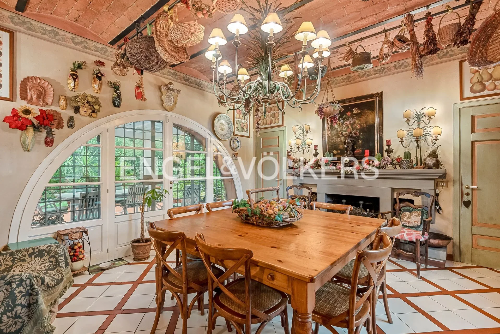 Gallery photo 10