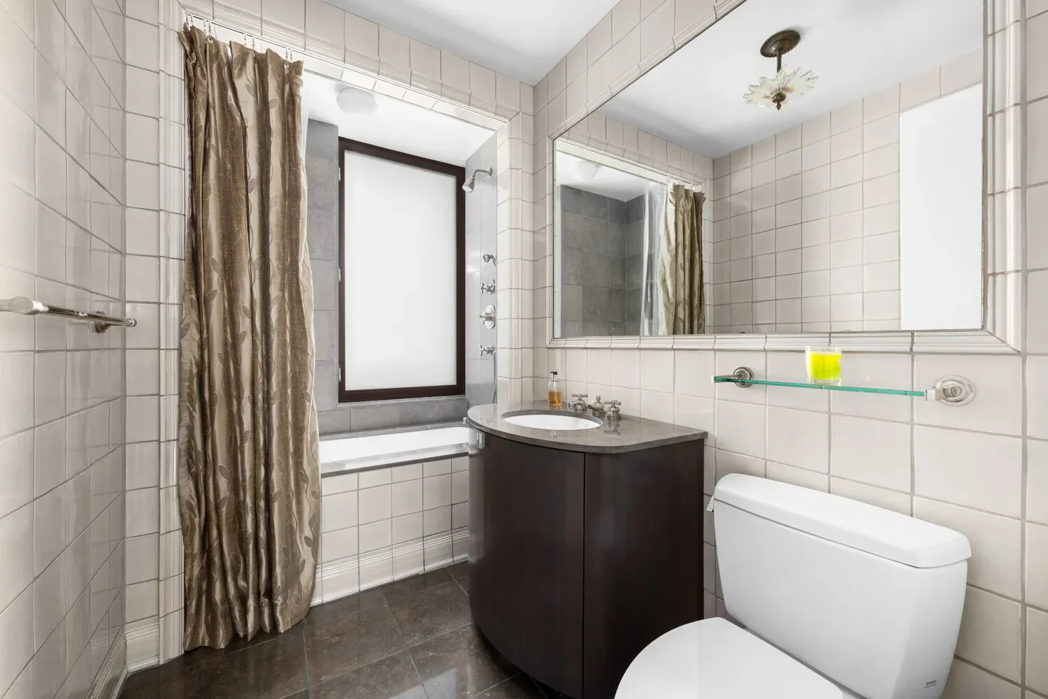 The Oxford, 422 E 72ND ST, New York, New York, United States. - Photo 15