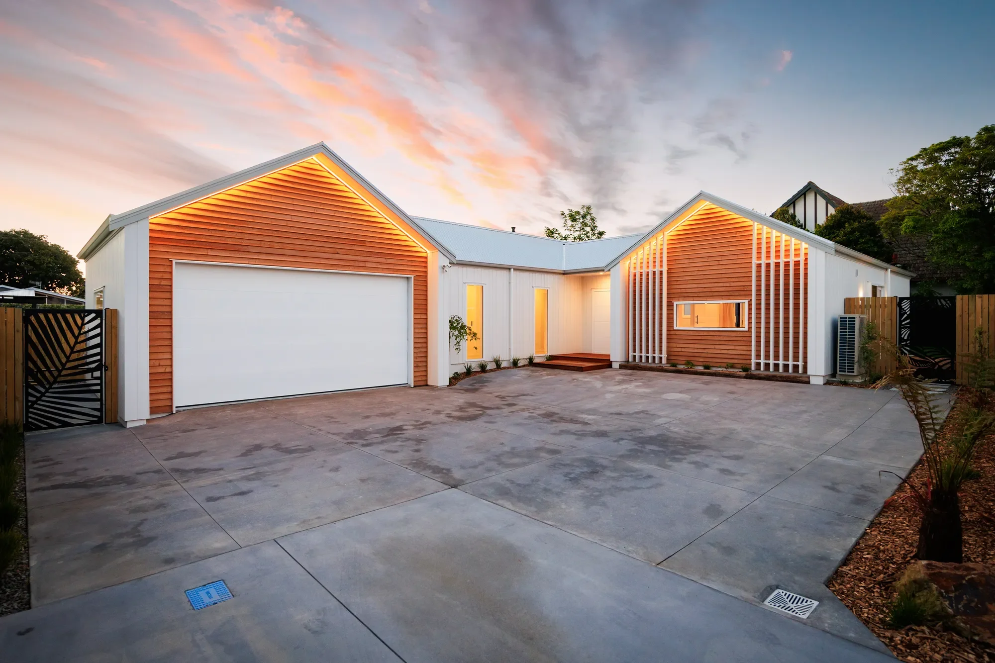Exterior photo 11
