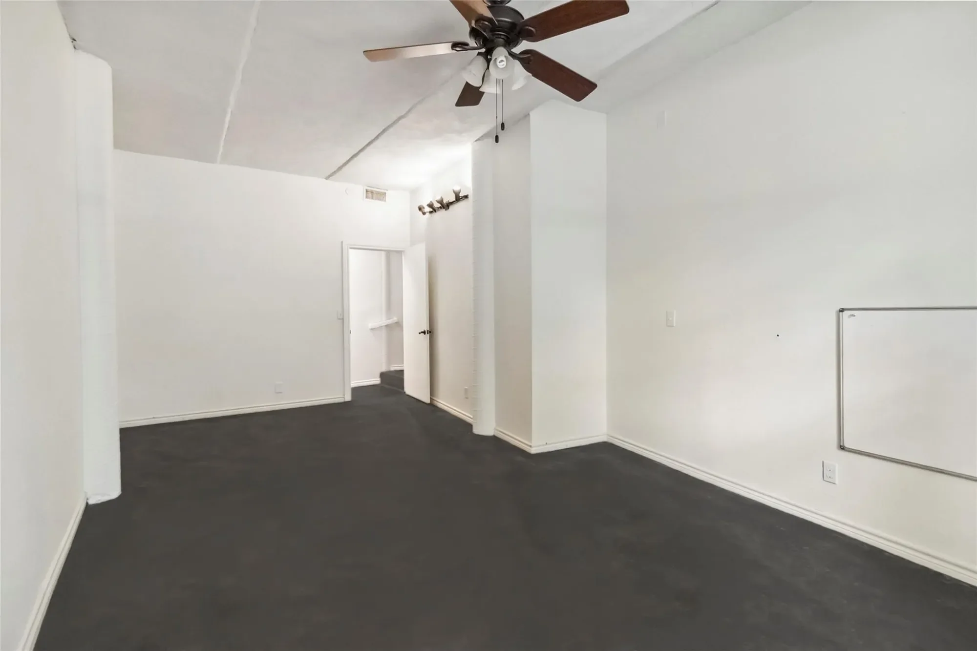 208 Old Potato RD, Paige, Texas, United States. - Photo 13