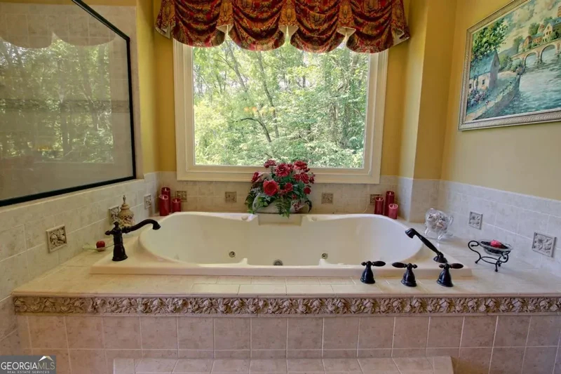 Hayesville, North Carolina, United States. - Photo 24