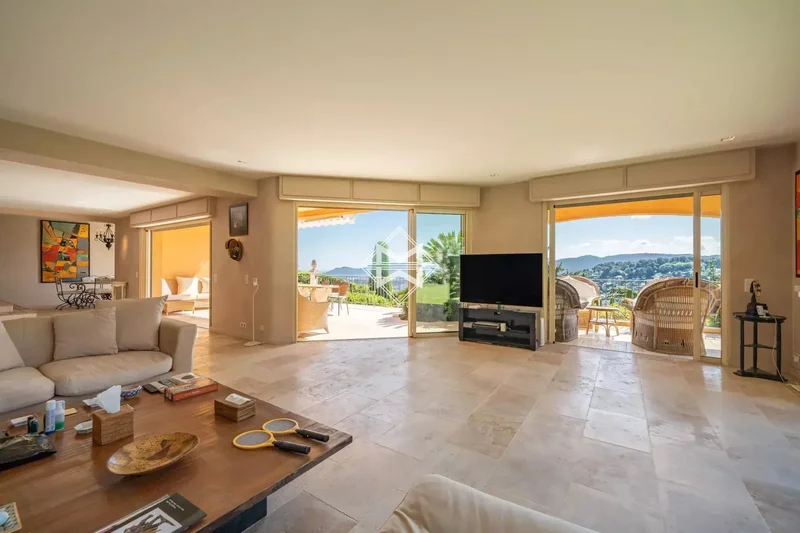 Mougins, Provence-Alpes-Côte d'Azur, France. - Photo 2