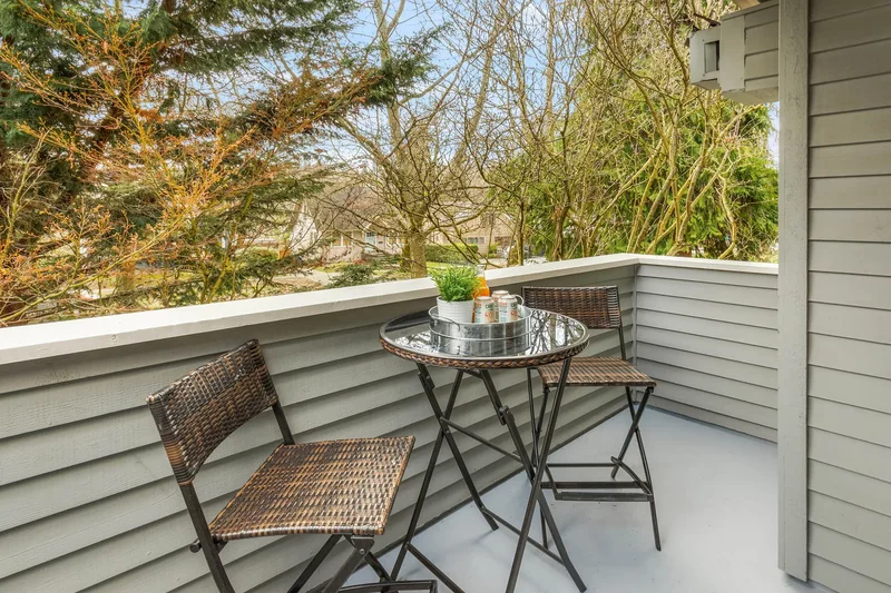 624 Lake Washington Blvd E , Seattle, WA 98112, Seattle, Washington, United States. - Photo 14