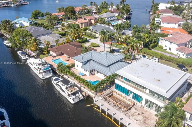 2940 NE 164th St, North Miami Beach, FL, 33160, USA, Golden Beach, Florida, United States. - Photo 8