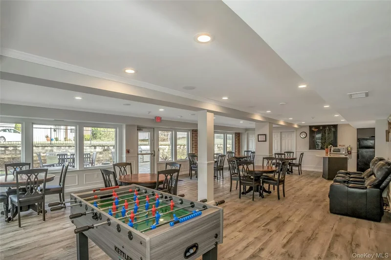 93 Palo Alto Drive, Plainview, New York, United States. - Photo 15