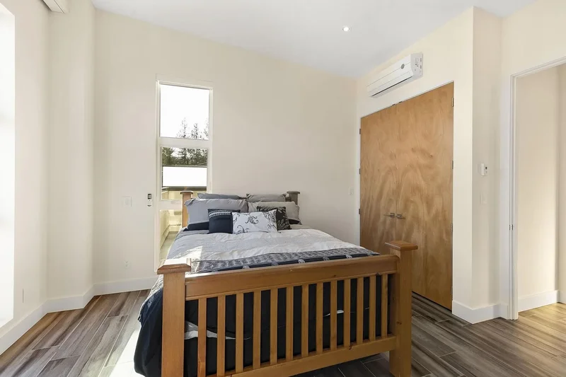 704 Stonor Street, Summerland, BC V0H1Z9, Summerland, British Columbia, Canada. - Photo 3
