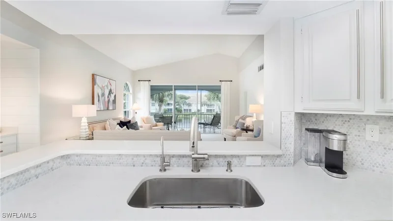 8487 Abbington Circle 1121, Naples, Florida, United States. - Photo 4