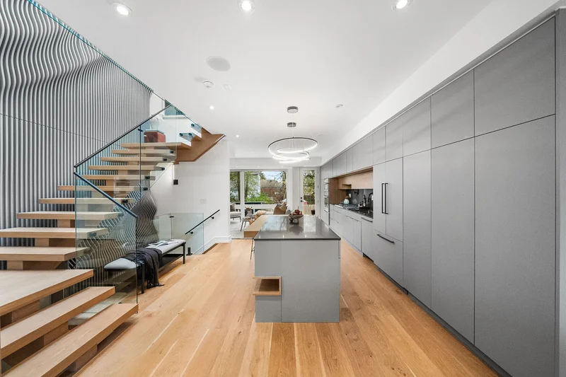 83 Virginia Ave, Toronto, ON M4C 2S8, Toronto, Ontario, Canada. - Photo 18