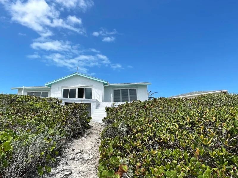 2/2 OCEANFRONT HOME, Stella Maris, Long Island, The Bahamas. - Photo 8