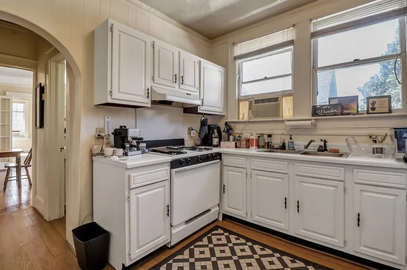 210 E 48th Street, Savannah, Georgia, United States. - Photo 27