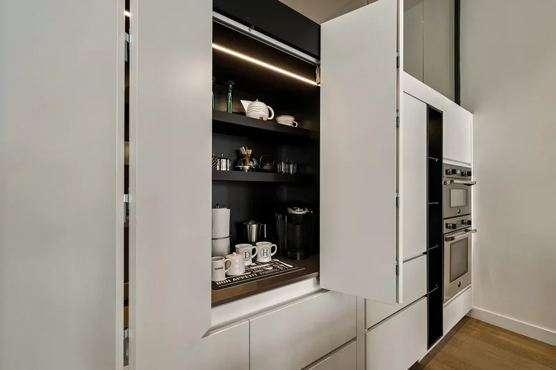 455 Rue St-Pierre, Apt. 240, Montreal, QC H2Y2M8, Montreal, Quebec, Canada. - Photo 12