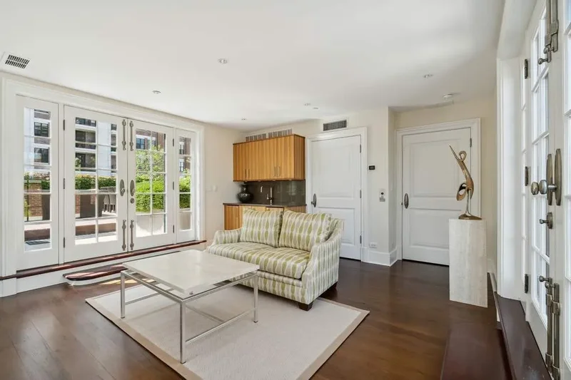 446 W. Huron Street, Chicago, IL, 60654, USA, Chicago, Illinois, United States. - Photo 50