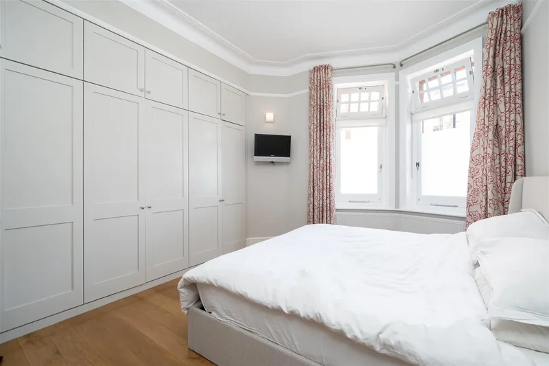 Brook Green, London, W6, London, England, United Kingdom. - Photo 9