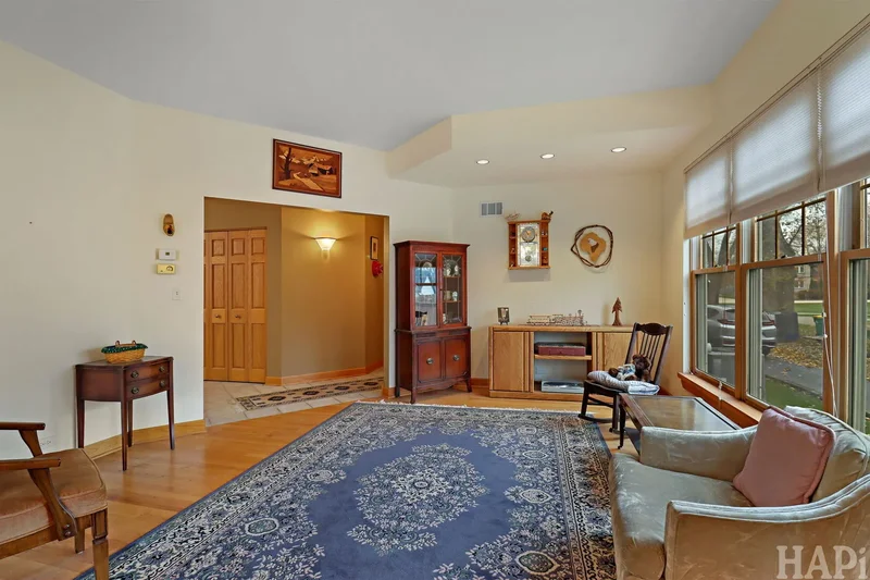 2837 Jackson Drive, Arlington Heights, IL 60004, Prospect Heights, Illinois, United States. - Photo 12