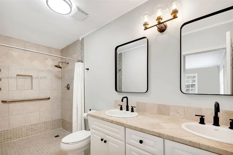 516 Gerona Ave, Coral Gables, Florida, United States. - Photo 13
