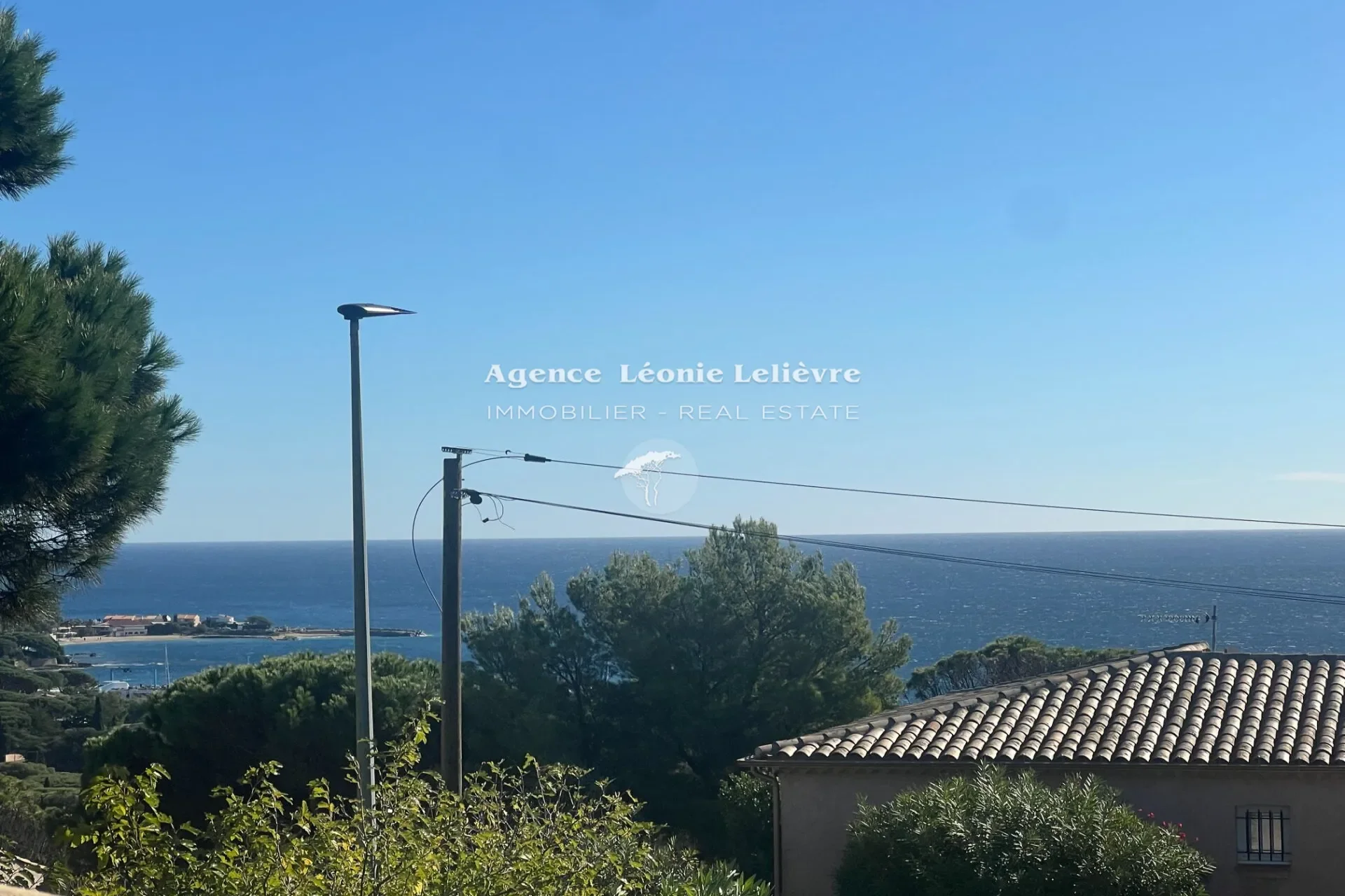 Sainte-Maxime, Provence-Alpes-Côte d'Azur, France. - Photo 4