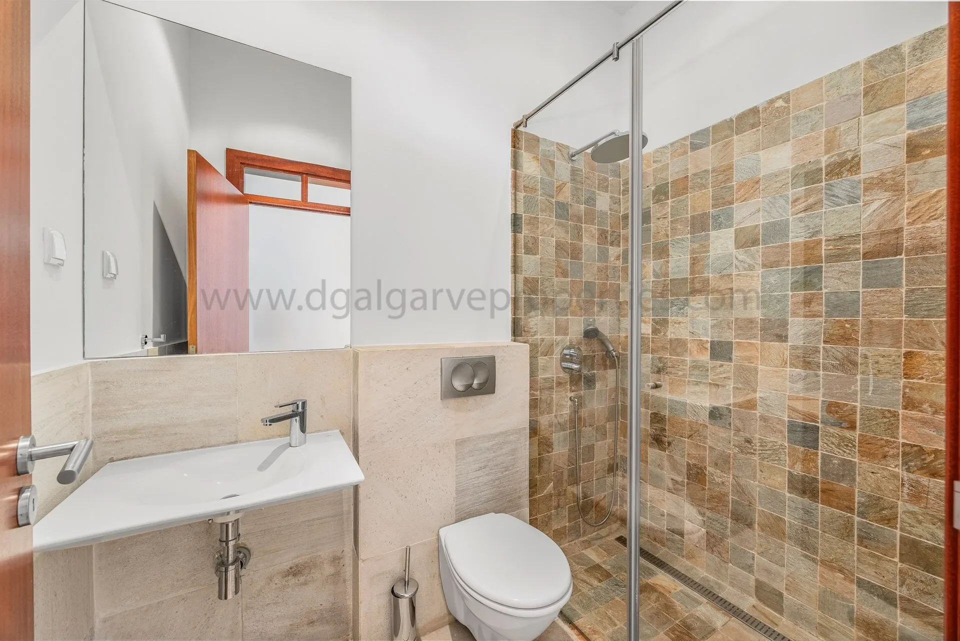 Gallery photo 7