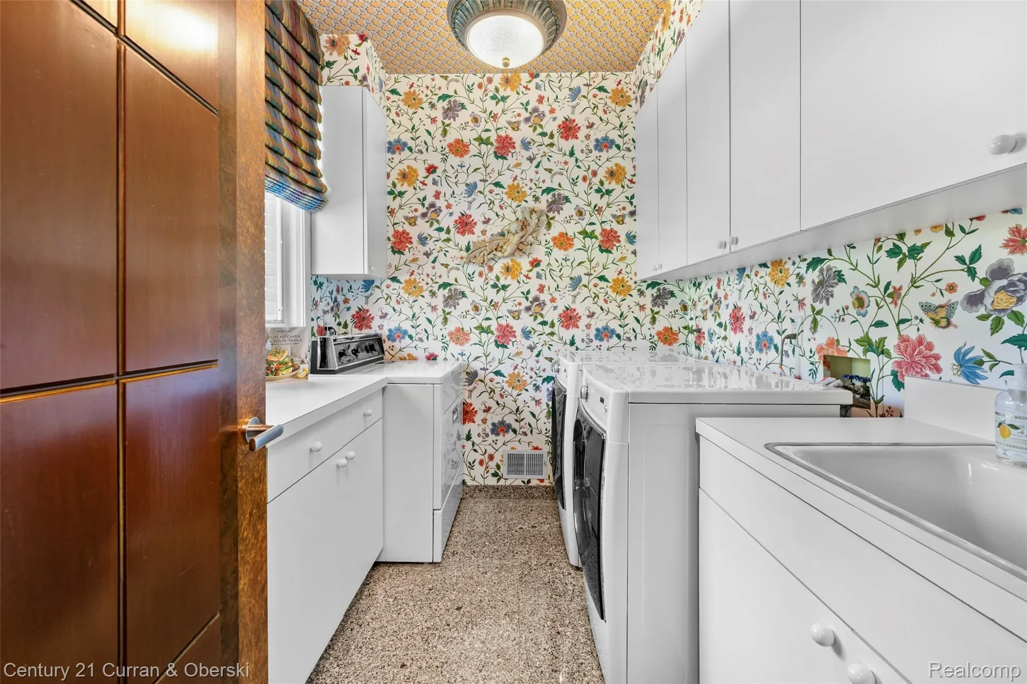 9 West Lane, Dearborn, MI 48124, Dearborn, Michigan, United States. - Photo 17