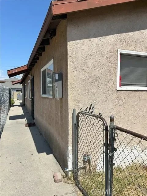 1233 West 33rd Street, Long Beach, CA 90810, Carson, California, United States. - Photo 9