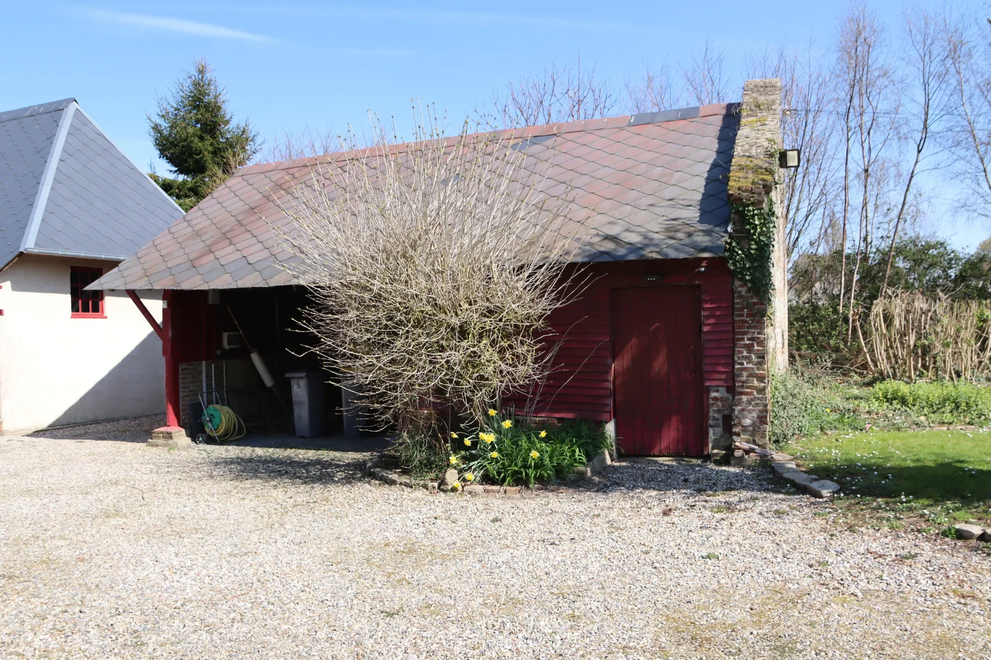 House 303 m² - 14 Rooms - Luneray