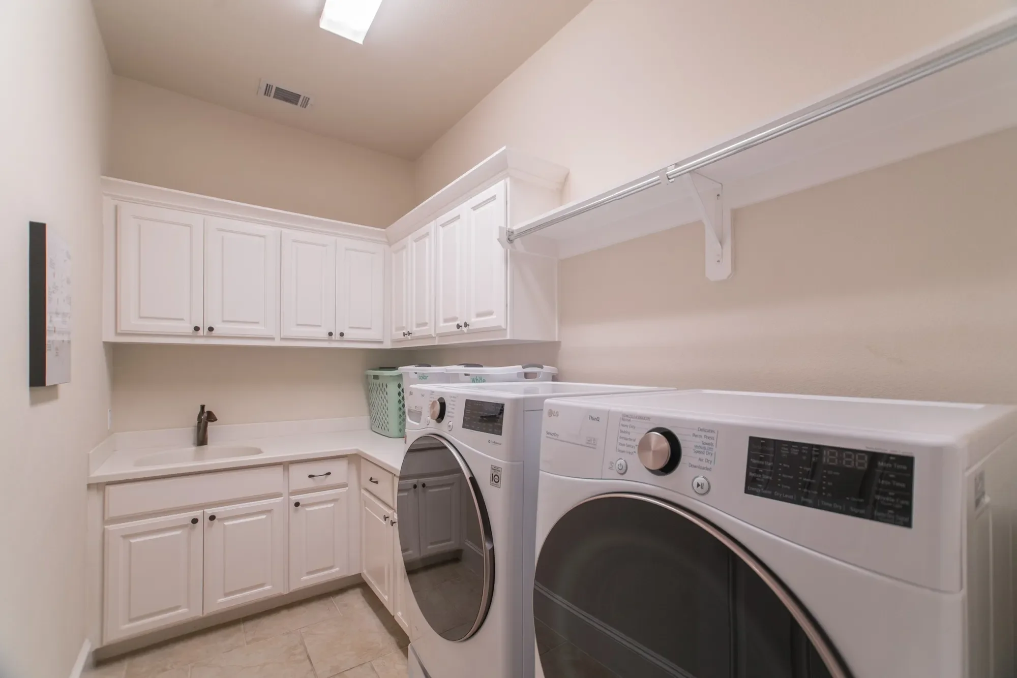 46 S Shasta Bend Circle, The Woodlands, TX 77389, The Woodlands, Texas, United States. - Photo 18