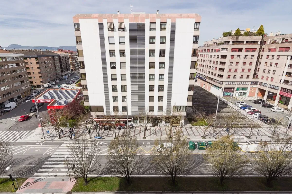 Exterior photo 7