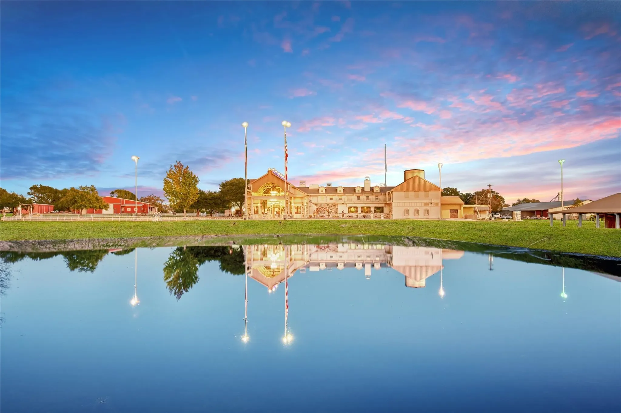 9950 Palestine Road, Brenham, Texas, United States. - Photo 3